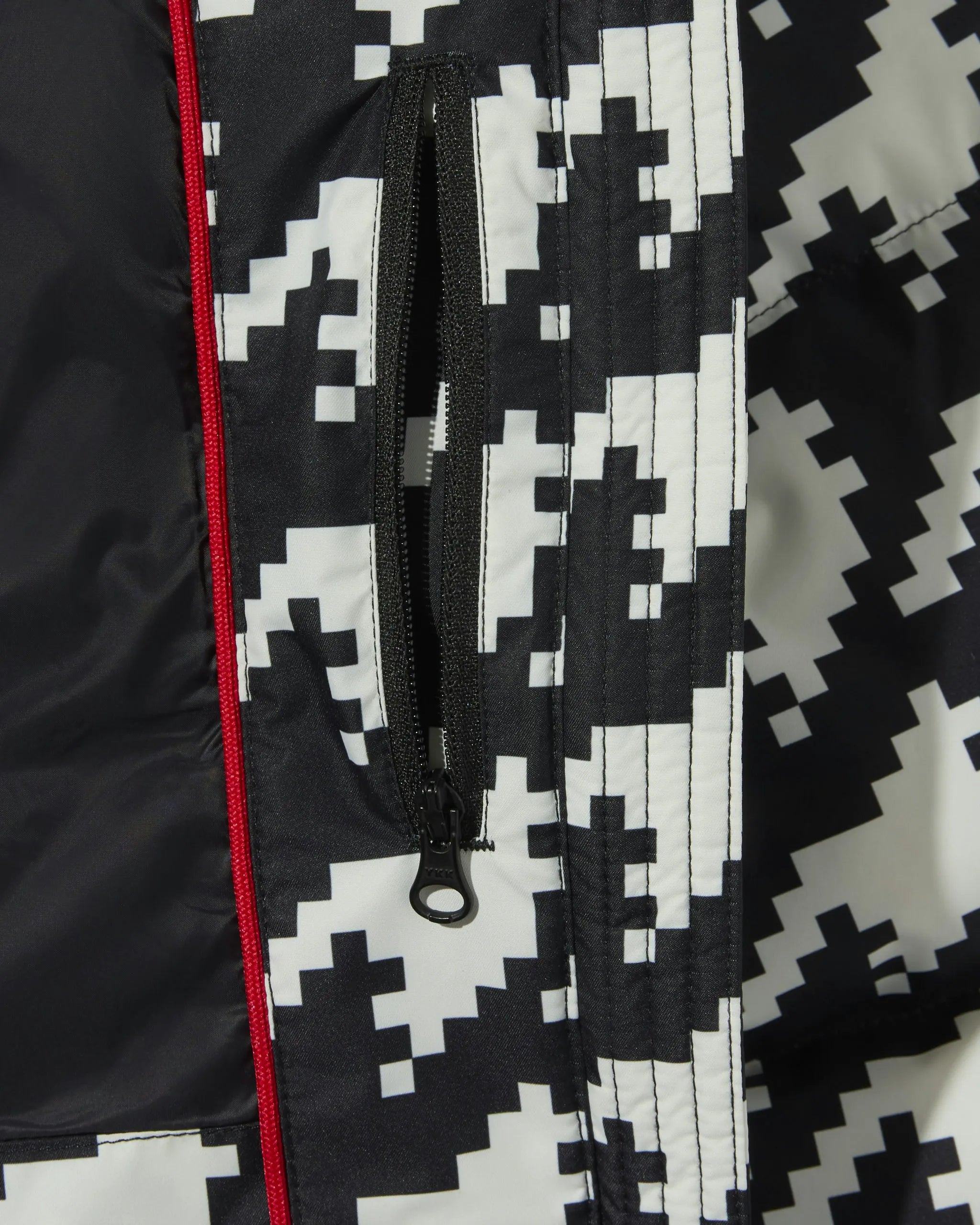 Black & White - Houndstooth Print
