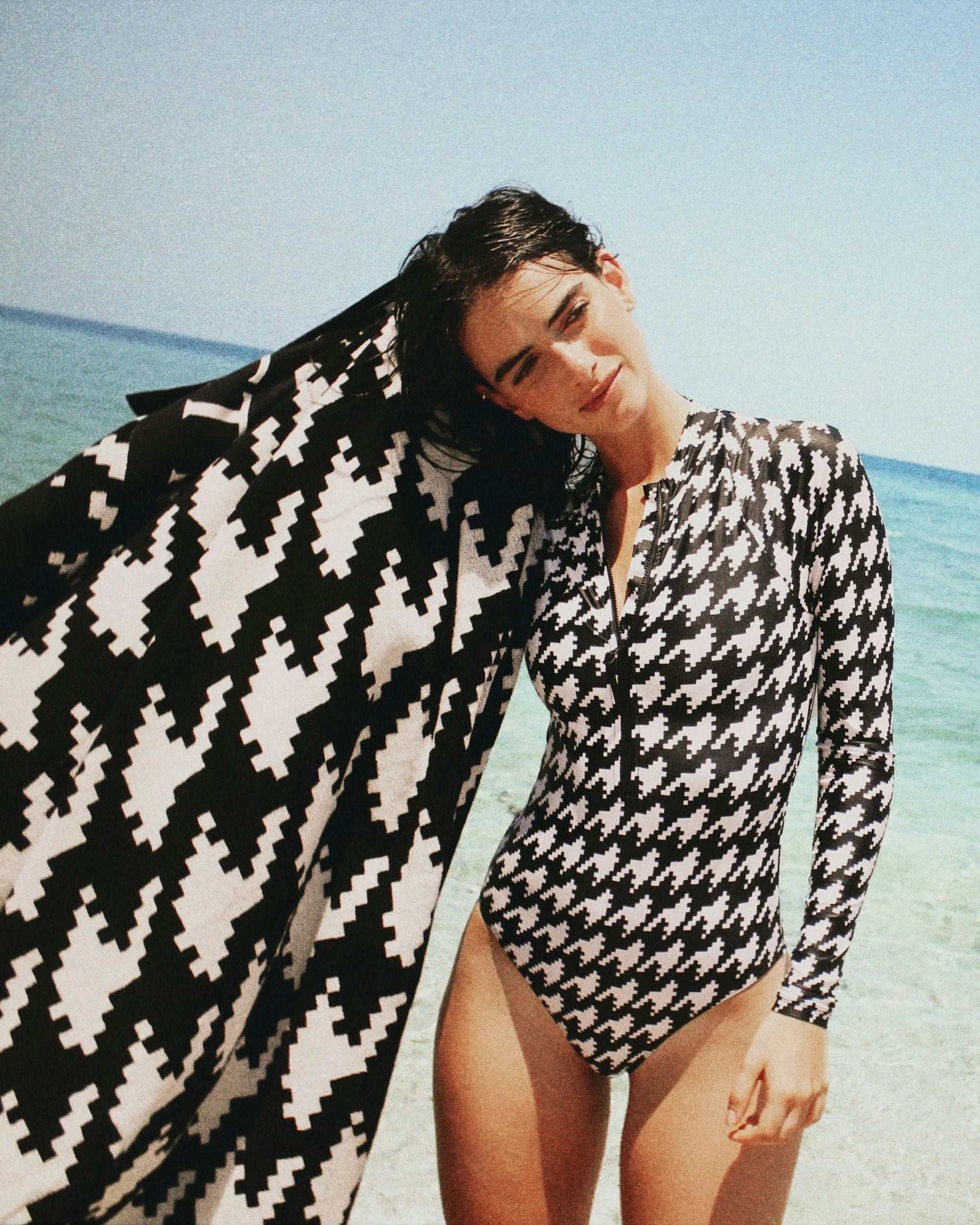 Houndstooth - Black,Snow White