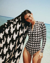 Black & White - Houndstooth Print