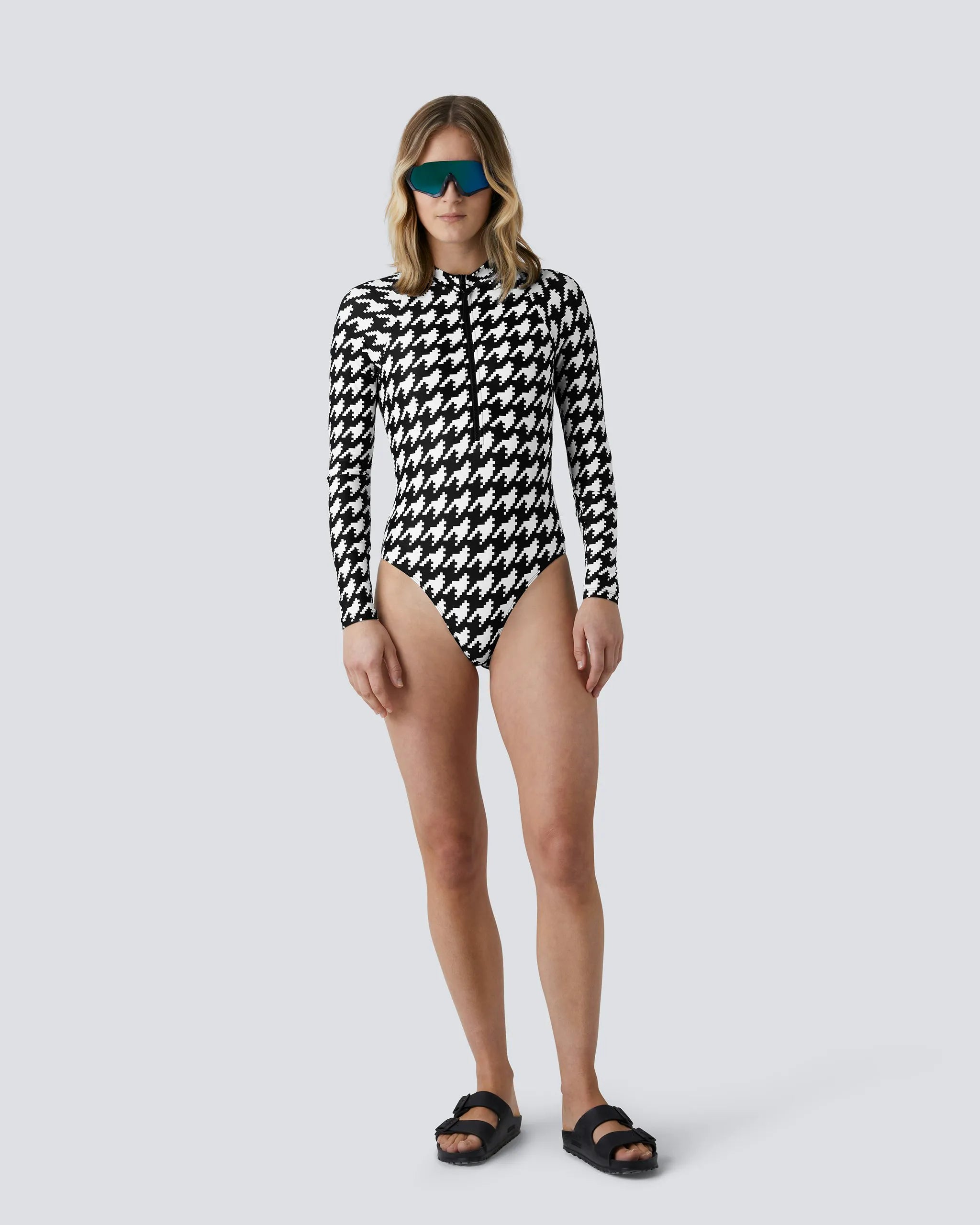 Black & White - Houndstooth Print